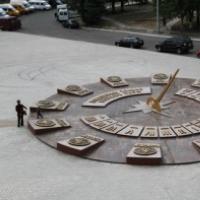 Saulės laikrodis Abano Terme ~ didžiausias Europoje Laikrodis – skafis
