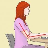 How to sit at the computer without damaging your back Incorrect sitting position at the computer